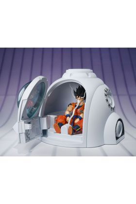 MEDICAL MACHINE RÉPLICA 13,5 CM DRAGON BALL Z S.H